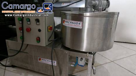 Pneumatic filling machine with lung tank
