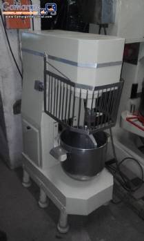 Planetary mixer for 20 liters