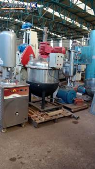 Stainless steel reactor capacity 200 litres jacketed