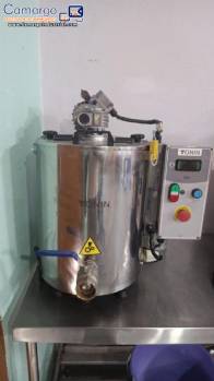 Vonin TD - V 30 kg stainless steel jacketed chocolate melting tank