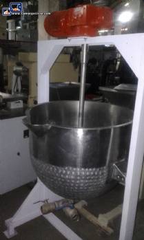 Fixed open stainless steel pan