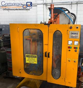 Bekum blow molding machine for bottles, jars, and plastic packaging.