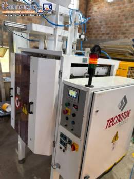 Automatic vertical packaging machine for bulk products Tecnotok