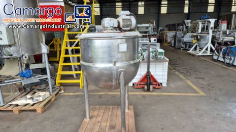 Stainless steel cooking pot, 300 liters.