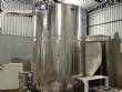 Stainless steel tank for storage and agitation, 2000 liters.
