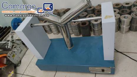 Benchtop Y V mixer for laboratories