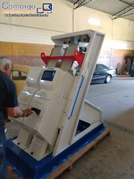 Optical grain picker Satake