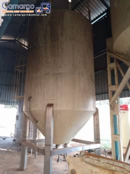 Insulated jacketed silo for storing glucose and fat, stainless steel interior, 15,000 liters.