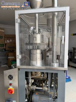 CETRO automatic capsule encapsulator, 12,000 capsules per hour. CETRO automatic capsule encapsulator, 12,000 capsules per hour.