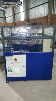 Pick and place product feeder for flowpack transfer cartoning machine Pick and place product feeder for flowpack transfer cartoning machine